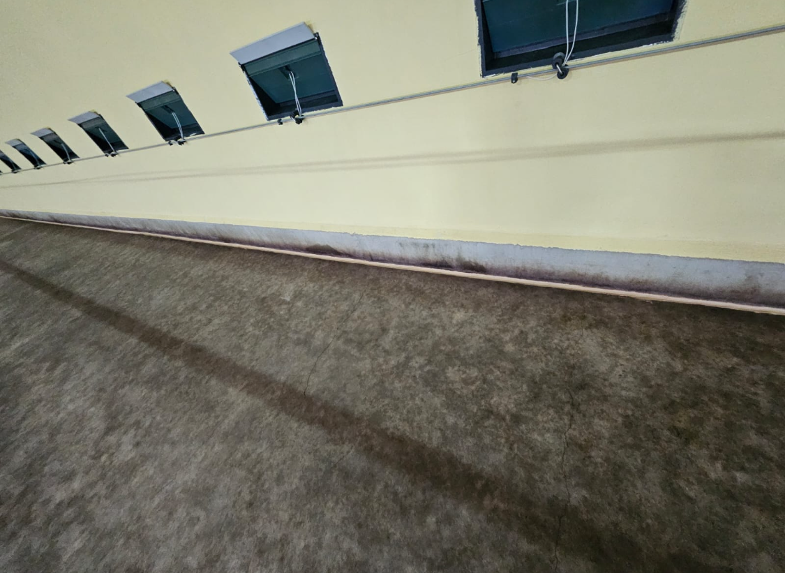 Abdichtung einer Seitenwand
